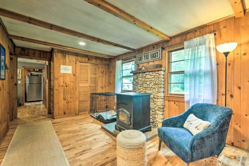 Pet-friendly Wilmington Retreat With Hot Tub!