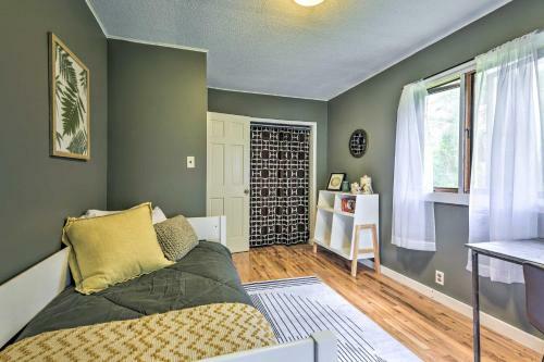 Pet-friendly Wilmington Retreat With Hot Tub!