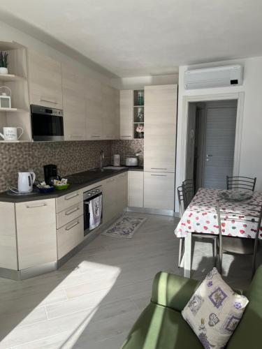 La Punta Di Varenna - Cir 097084-cni-00104
