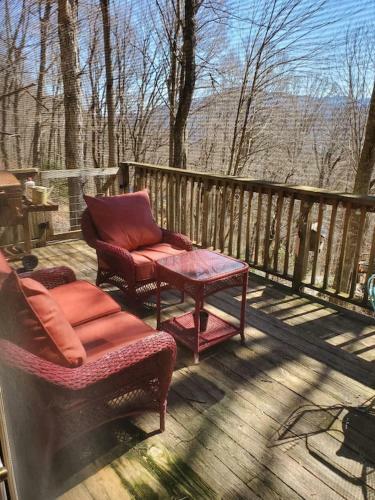 Treehouse Cathedral In Blue Ridge Mountains, Nc