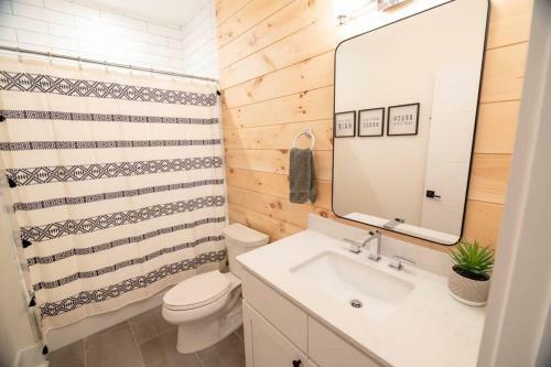 Apartamento Appalachian At Main & Pine