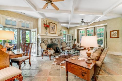 Crab Orchard Country Estate