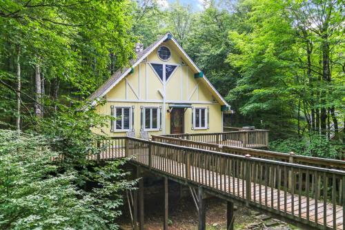 Mtn Paradise W Running Water Creekside Happiness