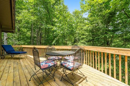 Twin Creeks Cabin