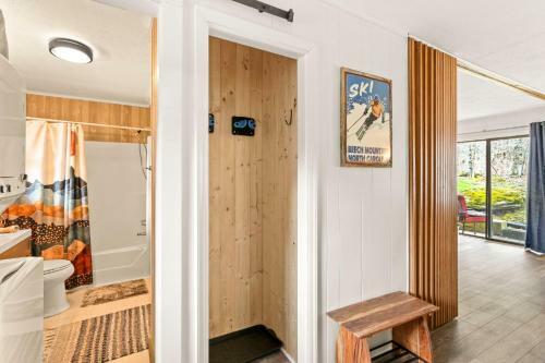 1br 1ba Mountain Holiday Ski Chalet