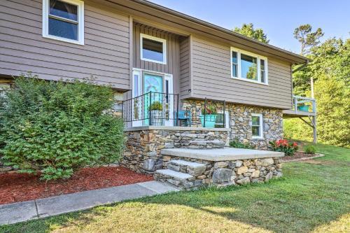 Secluded Family Retreat With Deck And Mtn Views!