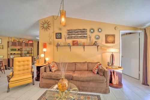 Bright Banner Elk House With Fireplace And Deck!