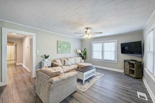 3br/2 Bath With King And Outside Fire Pit