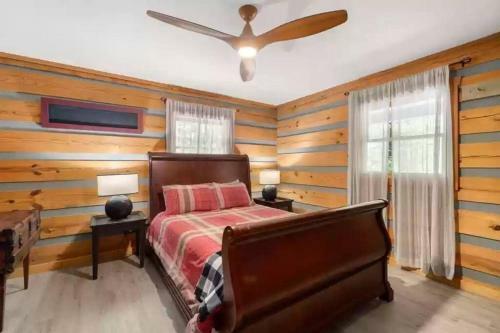 Buckner?s Getaway! Close To Town, Lake And River!