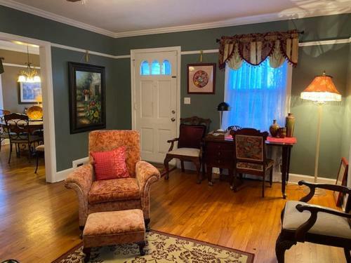 Uptown Oasis Eclectic Cottage