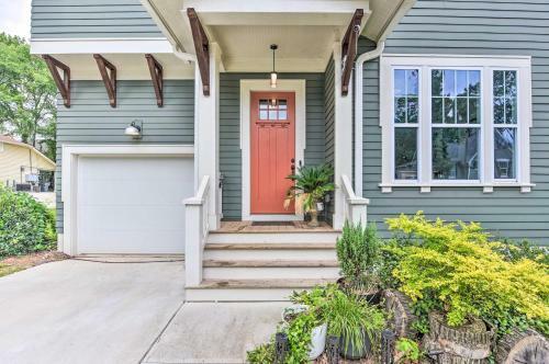 Modern Charlotte Home About 4 Mi To Downtown!
