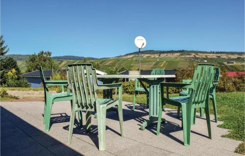 Awesome Home In Riol An Der Mosel W/ 2 Bedrooms
