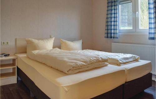 Awesome Home In Riol An Der Mosel W/ 2 Bedrooms