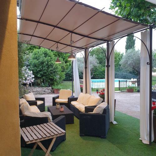 Les Trois Figuiers Mas Proven�al
