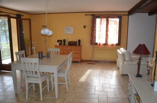 Apartamento Charmant Et Spacieux Logement Avec Chemin�e +clim