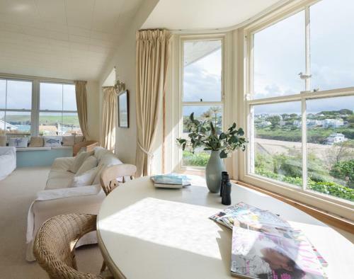 Pentire View 3
