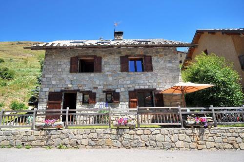 L'emparis - Beautiful House In Chazelet Village