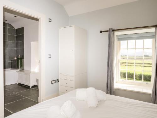 Clynnog House