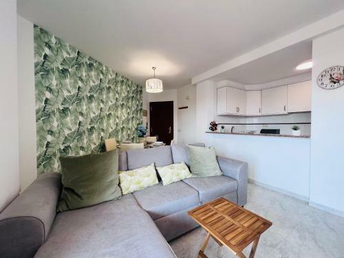 Apartamento P.ba�uls 11