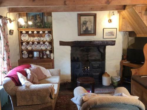 Cosy Cottage Blast From The Past