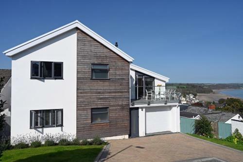 Ty Mor House