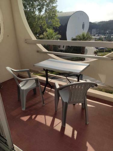Apartamento Studio Id�alement Plac� Avec Parking Priv�e