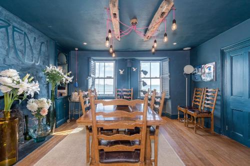 Fred's Place - Kingsand