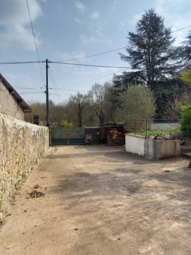 Troglo Bel �tre
