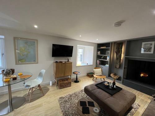 Studio House