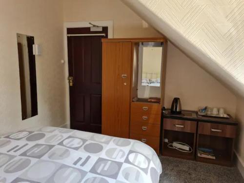 Struy Guest House Room 2
