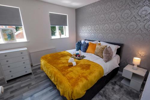 Stunning 2 Bed Home Sleeps 4 London!