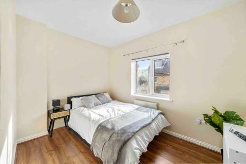 ?4 Bed Townhouse?10guests? Garden?wifi & Netflix?
