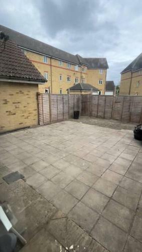 ?4 Bed Townhouse?10guests? Garden?wifi & Netflix?