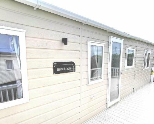 Newquay Valley Lodge