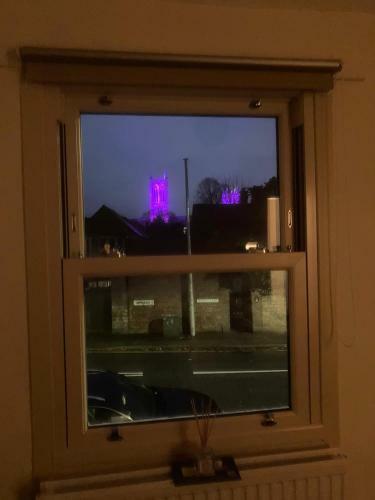 Cosy Cottage, Cathedral Views, Historic Quarter