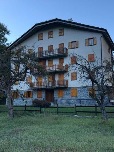 Apartamento Trilocale Le Cascatelle