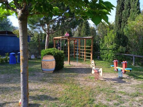 Mobile Home Viareggio - Camping Paradiso - R008