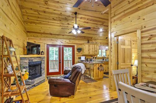 Jacks Coop Smoky Mtns Cabin With 2 Porches!