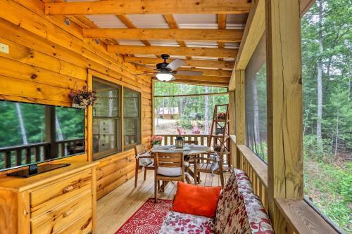 Jacks Coop Smoky Mtns Cabin With 2 Porches!