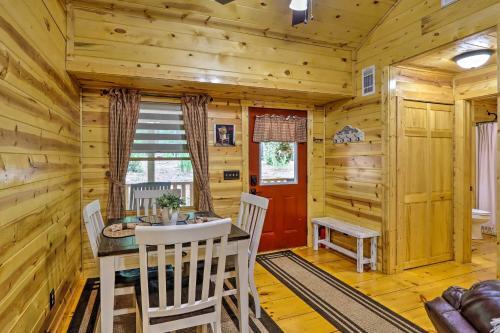 Jacks Coop Smoky Mtns Cabin With 2 Porches!