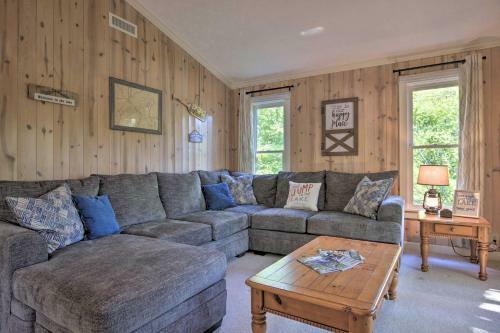 The Hycove Hyco Lake Getaway With Boat Dock!