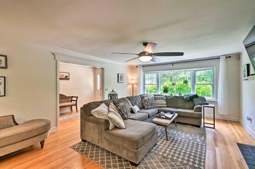 Artsy Southern Pines Home About 1 Mi To Downtown!