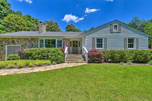 Artsy Southern Pines Home About 1 Mi To Downtown!