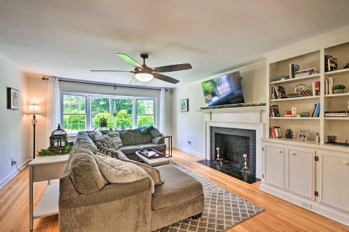 Artsy Southern Pines Home About 1 Mi To Downtown!