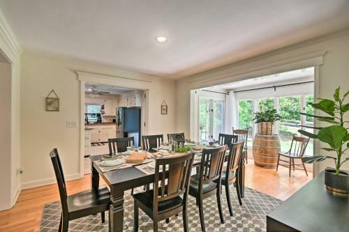 Artsy Southern Pines Home About 1 Mi To Downtown!