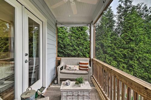 Stylish Southern Pines Home With Screened Porch