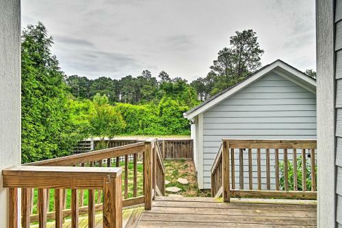 Stylish Southern Pines Home With Screened Porch