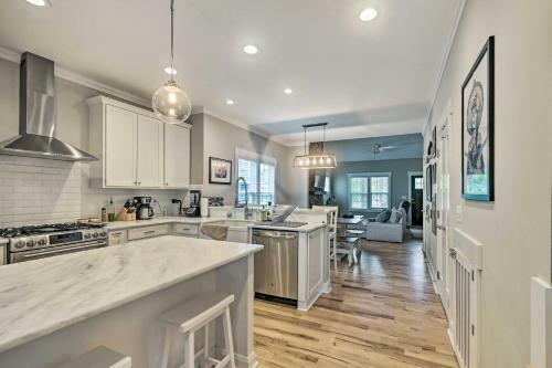 Stylish Southern Pines Home With Screened Porch