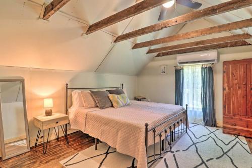 Smoky Mountain Farmstead Quaint Sylva Home!