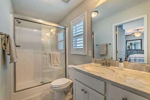 Surf City Escape With 6 Decks Steps From Beach